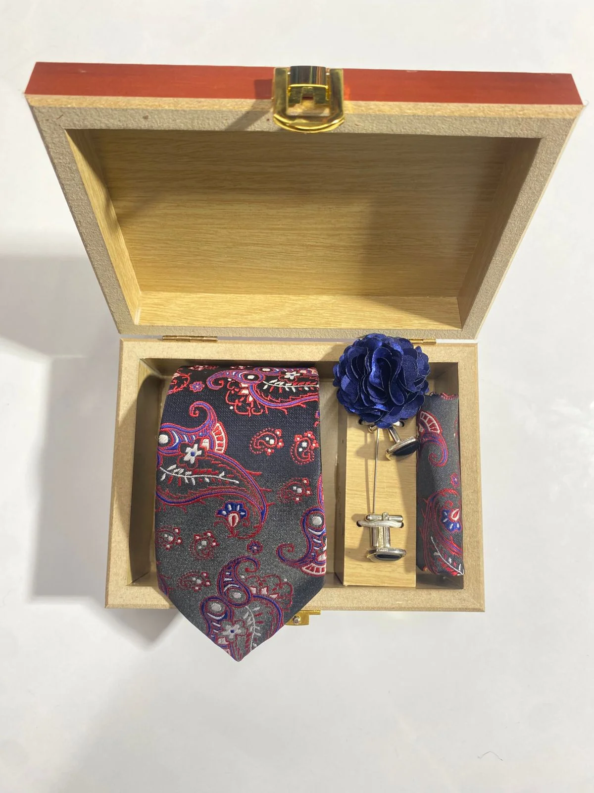 Premium Tie & Hanky Combo Set